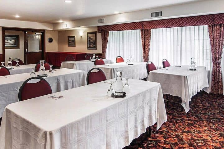 Meeting facility